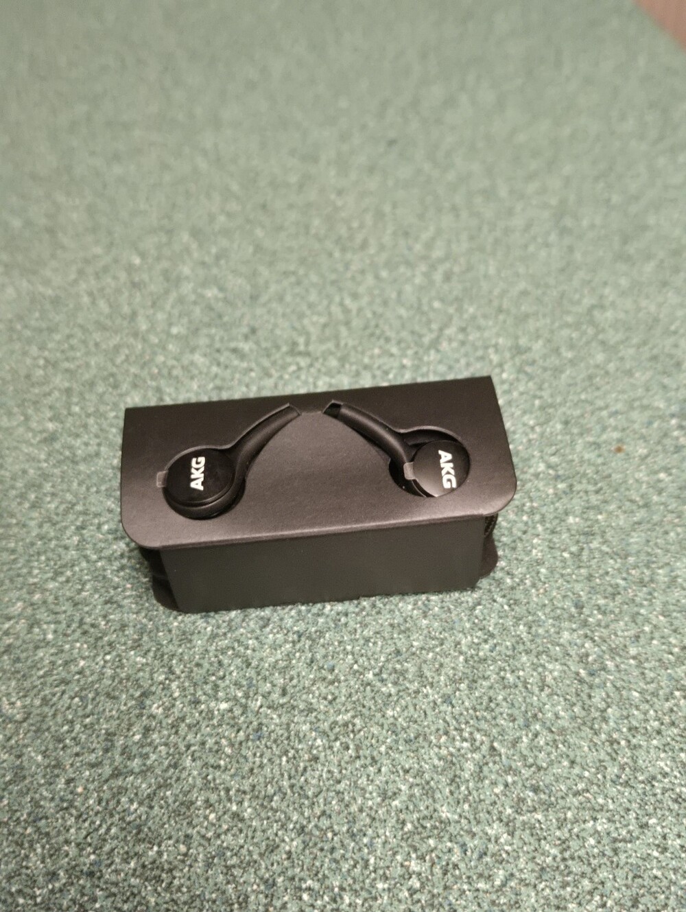 Samsung AKG Eo-ig955 3.5mm Earbud Headphones